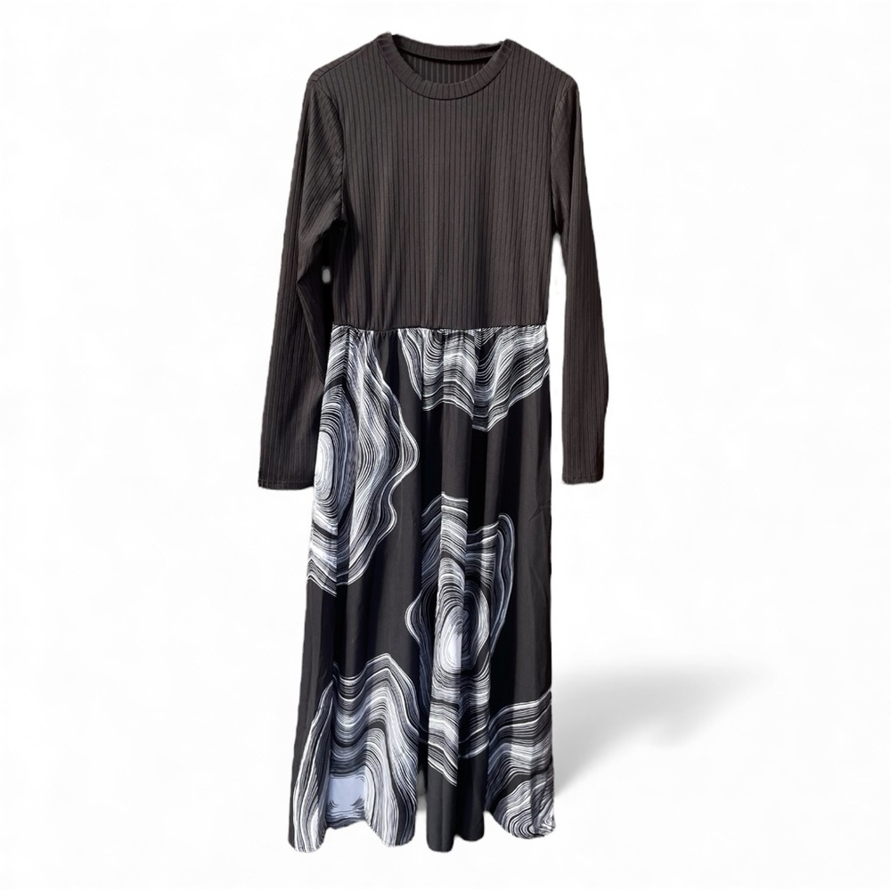 Black and White Long Sleeve Dress
